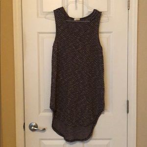 Sleeveless Sweater with Hood